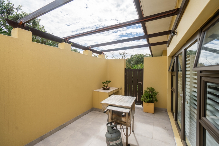 7 Bedroom Property for Sale in West Beach Eastern Cape